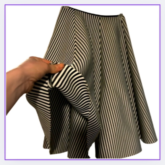 Scuba knit striped circle skirt - Picture 4 of 6